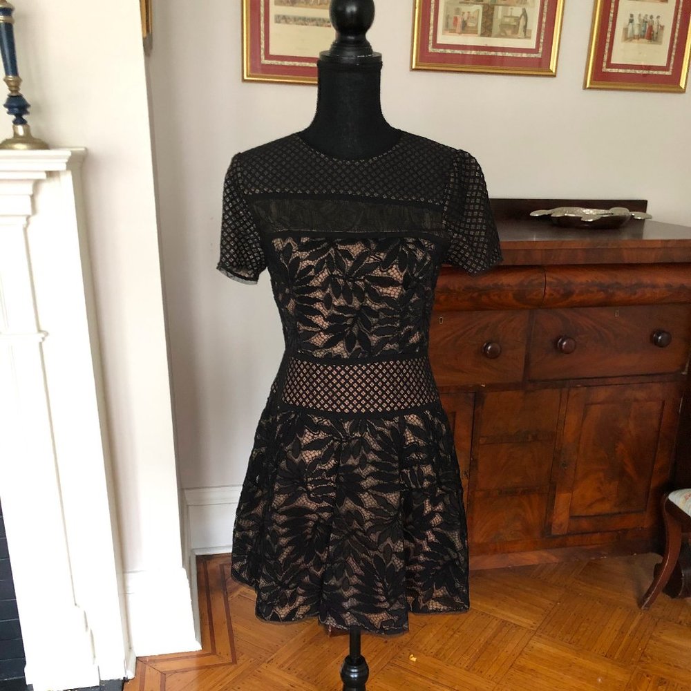 Eleanor Contrast Lace fit flare SS dress Black